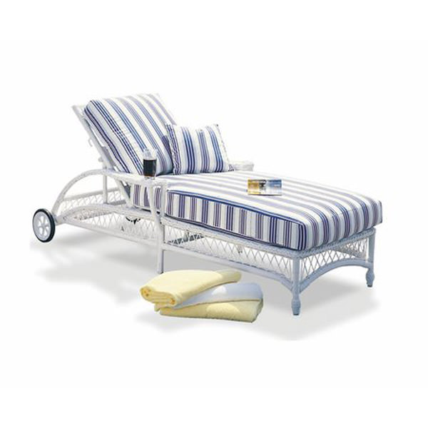 9 White Blue Bed